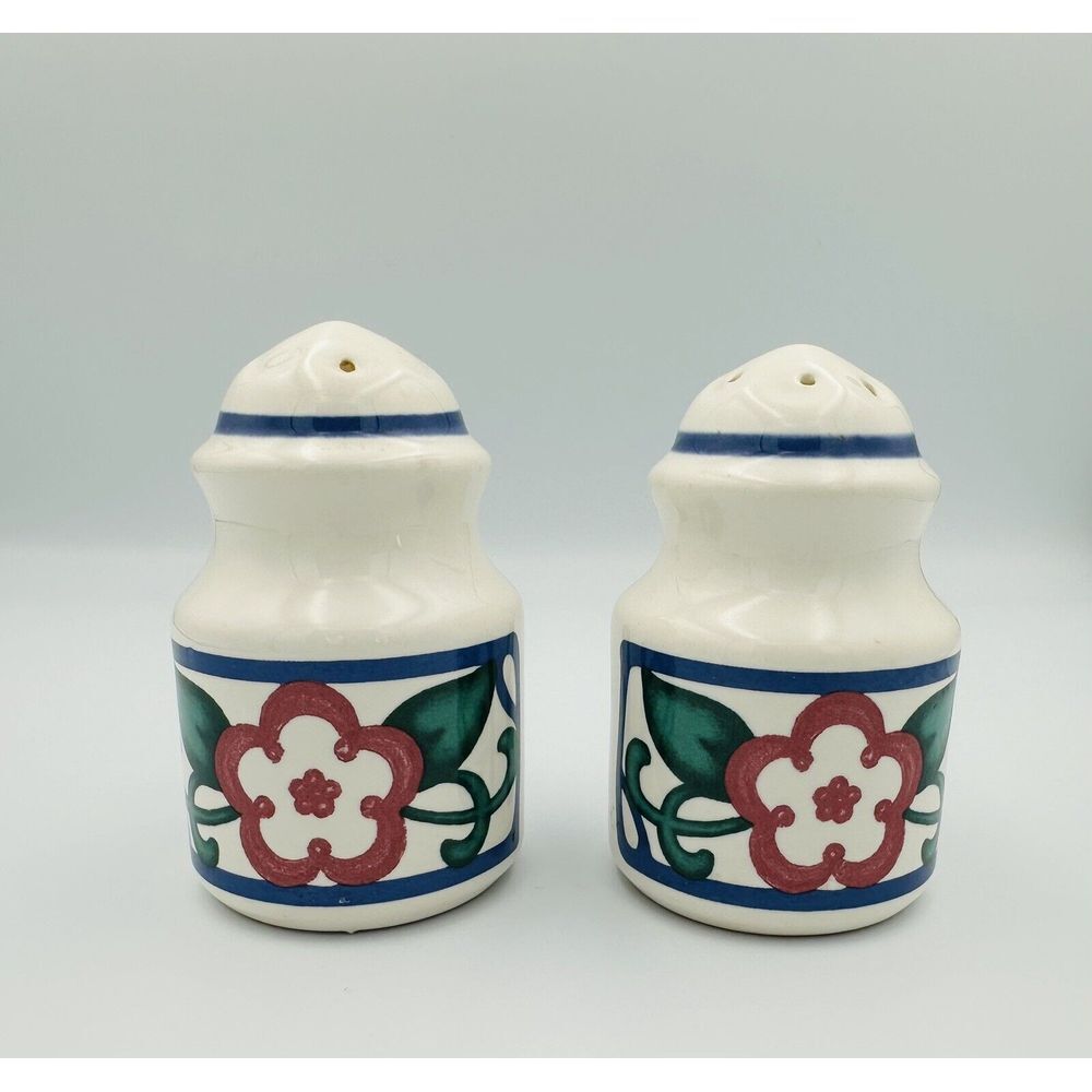 Pfaltzgraff Arbor Vine Salt & Pepper Shakers 3.5Hx2.5D